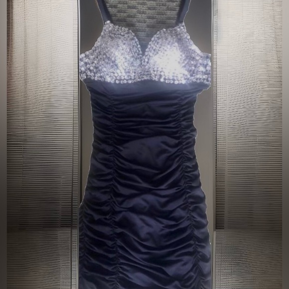 sequins vintage sequins & black ruched dress by Babe - Picture 5 of 16